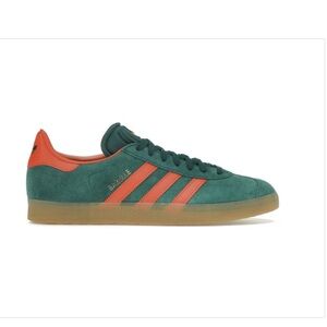 Adidas Gazelle in Collegiate Green Preloved Red.